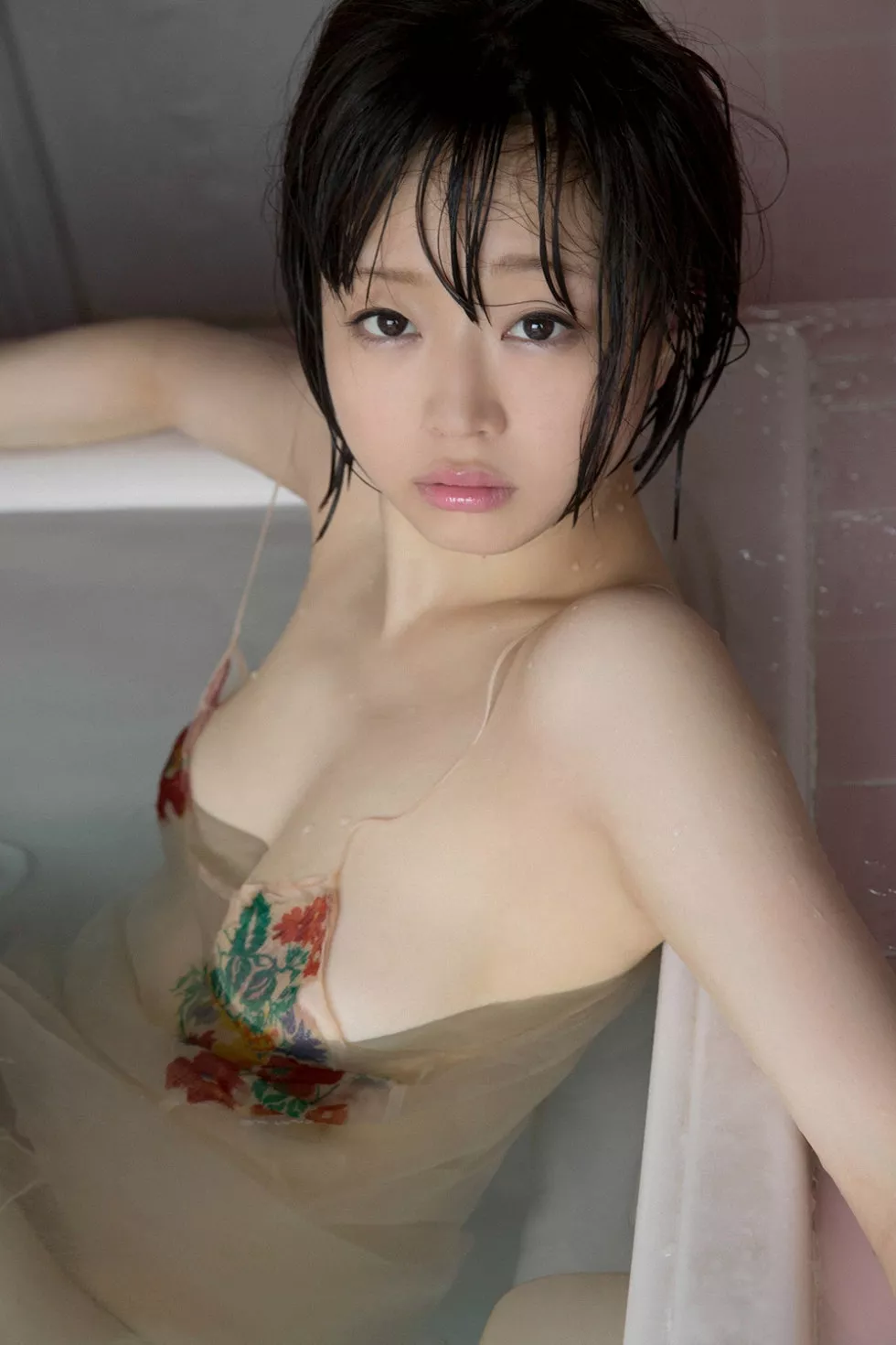 Xgyw.Org_[YS Web]Vol.623_日本童颜巨乳美女喜屋武千秋性感美胸系列写真99P