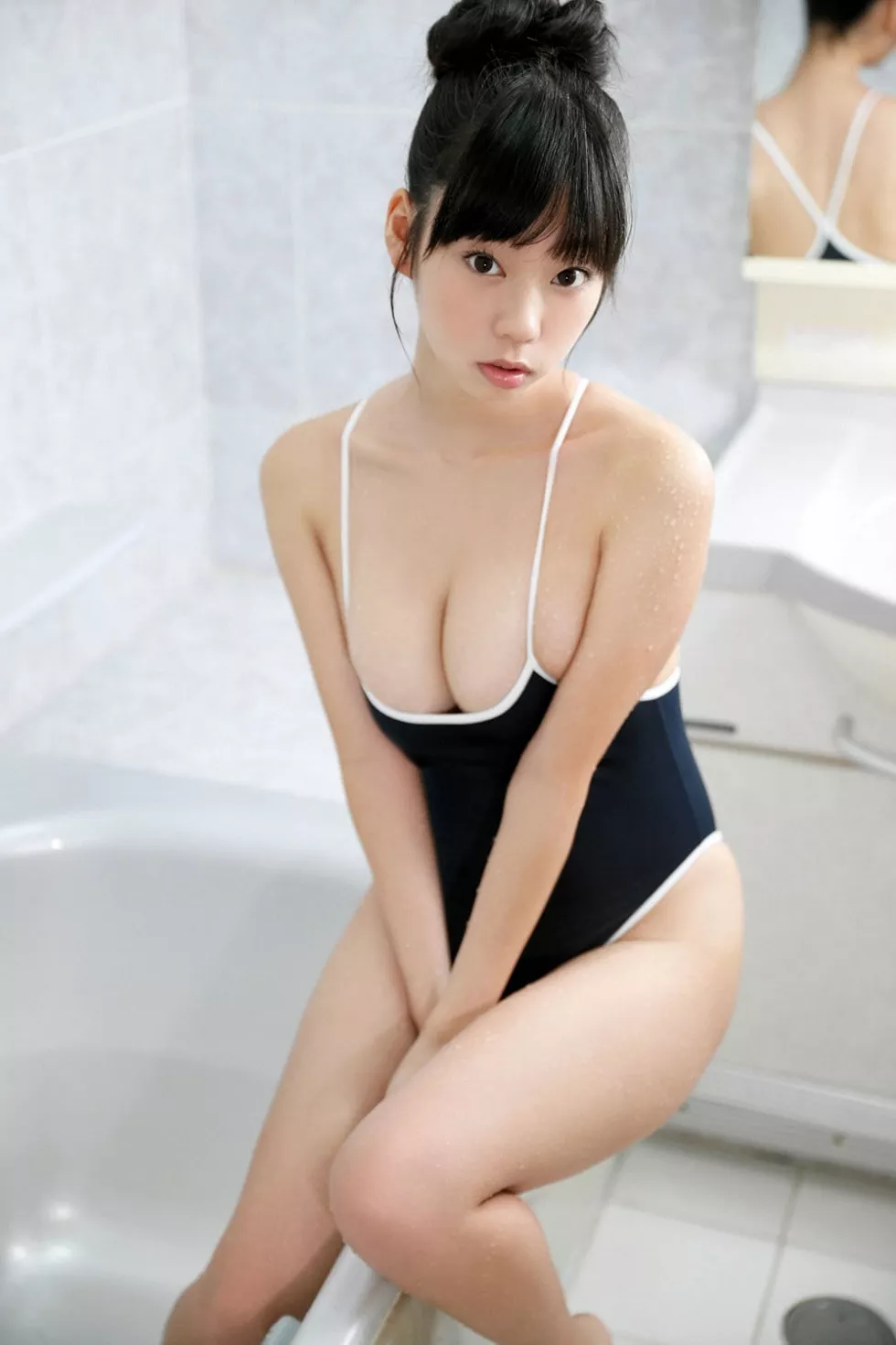 Xgyw.Org_[YS Web]Vol.676_日本写真女优极致美胸内衣诱惑写真98P
