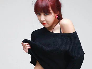 韩国美女金雅冰修长美腿性感内衣写真18P